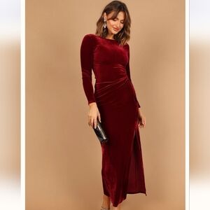 Petal & Pup Sarine Velvet Maxi Dress NWT.